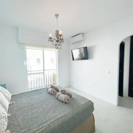 Townhouse With Arabic Pool And Close To The In Holiday home