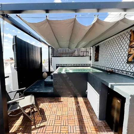 Townhouse With Arabic Pool And Close To The In Holiday home *