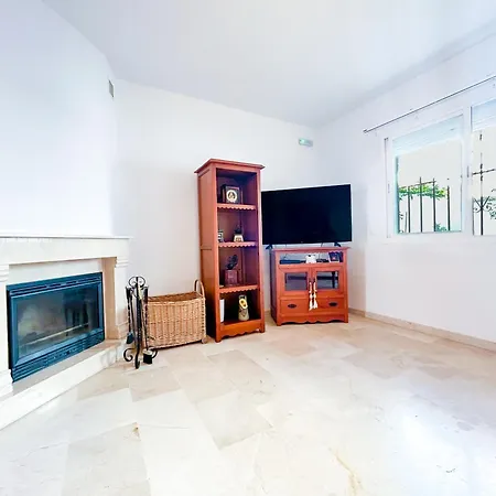 Townhouse With Arabic Pool And Close To The In Holiday home *