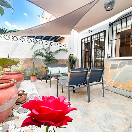 Townhouse With Arabic Pool And Close To The In Holiday home