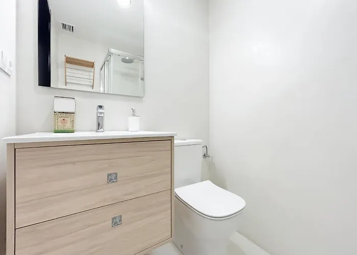 Townhouse With Arabic Pool And Close To The In Nyaraló *